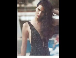 New Photo of famous actress Tuba Buyukustun