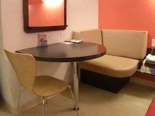 MOTEL 6 CHICAGO NORTH CENTRAL - ARLINGTON HGTS Video Tour