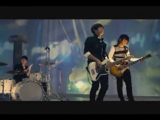 FT ISLAND's Catchy Hit 'LOVE, LOVE, LOVE' – A Must-Listen! 🎶