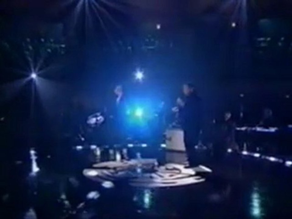 Jill Scott   George Benson- Summertime