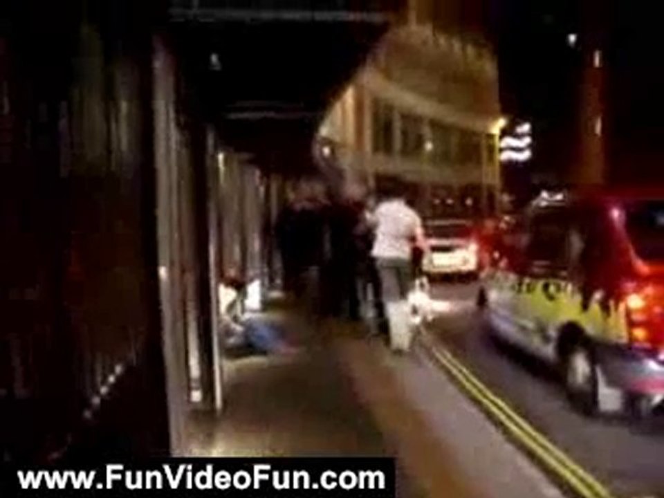 Funny Videos: Curb Crunch