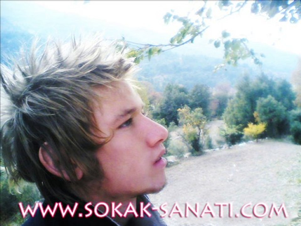 Şanışer ft Kamufle - Görmezden Gel