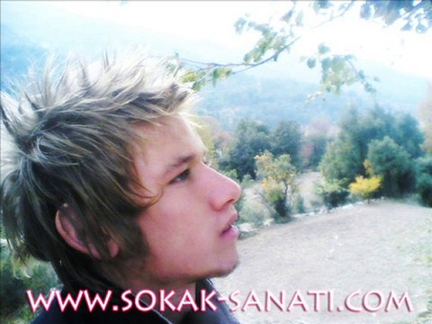 Şanışer ft Kamufle - Görmezden Gel