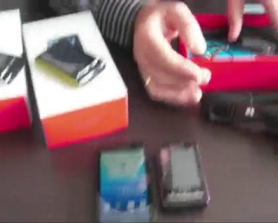 Xperia X10 vs. Xperia X10 mini