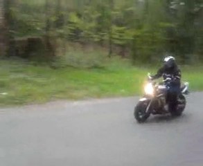 un pti wheeling en bandit 1 nico