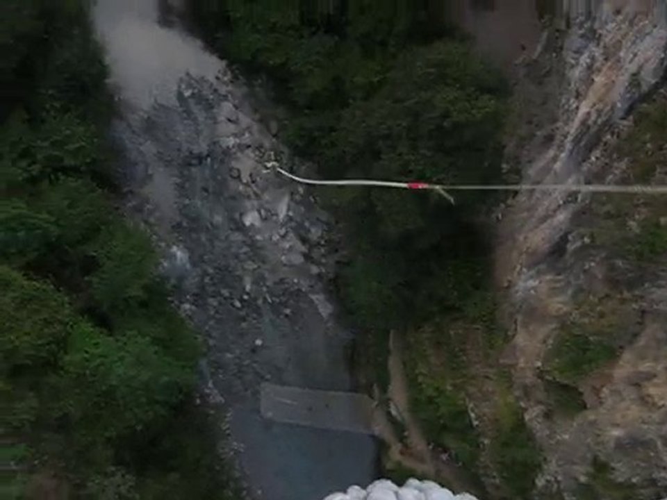 Vidéo 2 - Saut Elastique Marie 12.09.2010