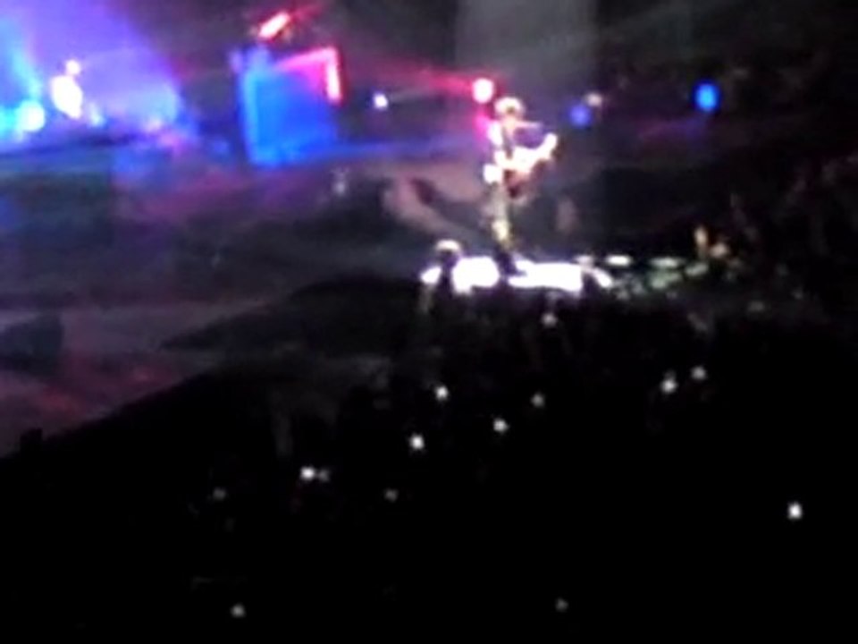 Juste toi et moi - Indochine @ Bercy 150910