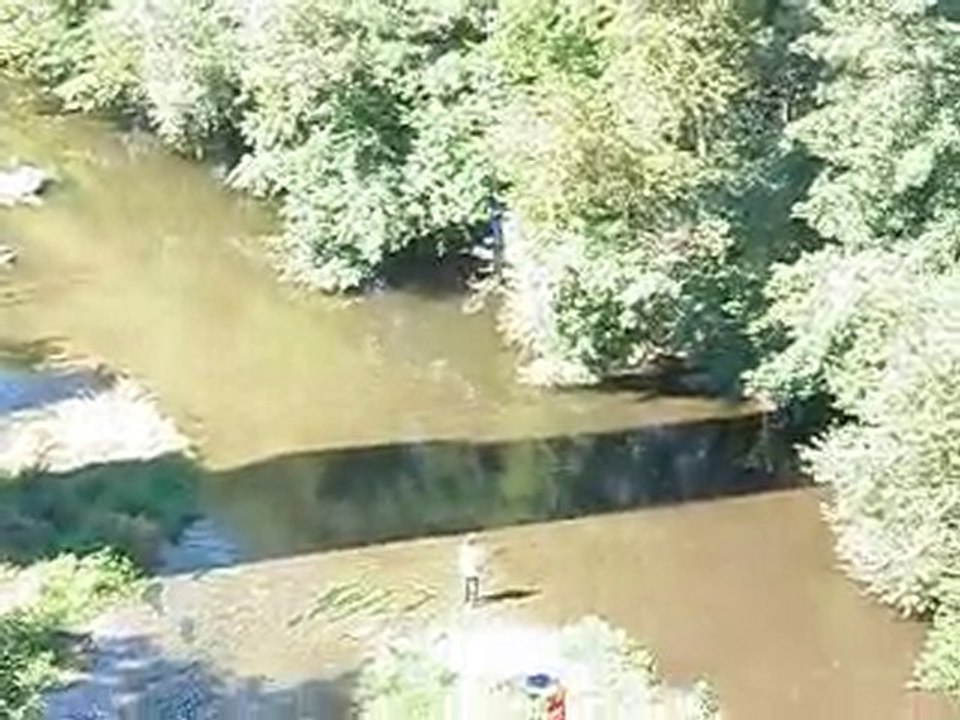 jeremy au saut a l'elastique a ceret