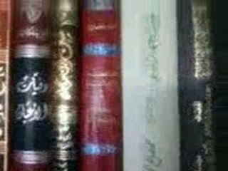 tunis livres dans une bibliotheque