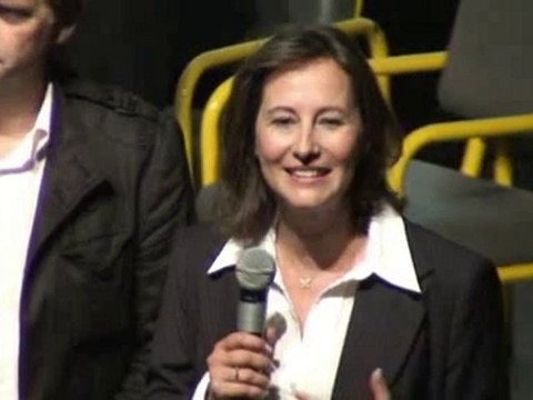 Ségolène Royal salue les adhérents Désirs d'Avenir