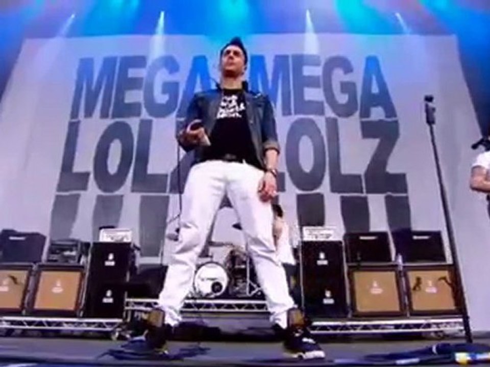 lostprophets live reading 2010 burn burn