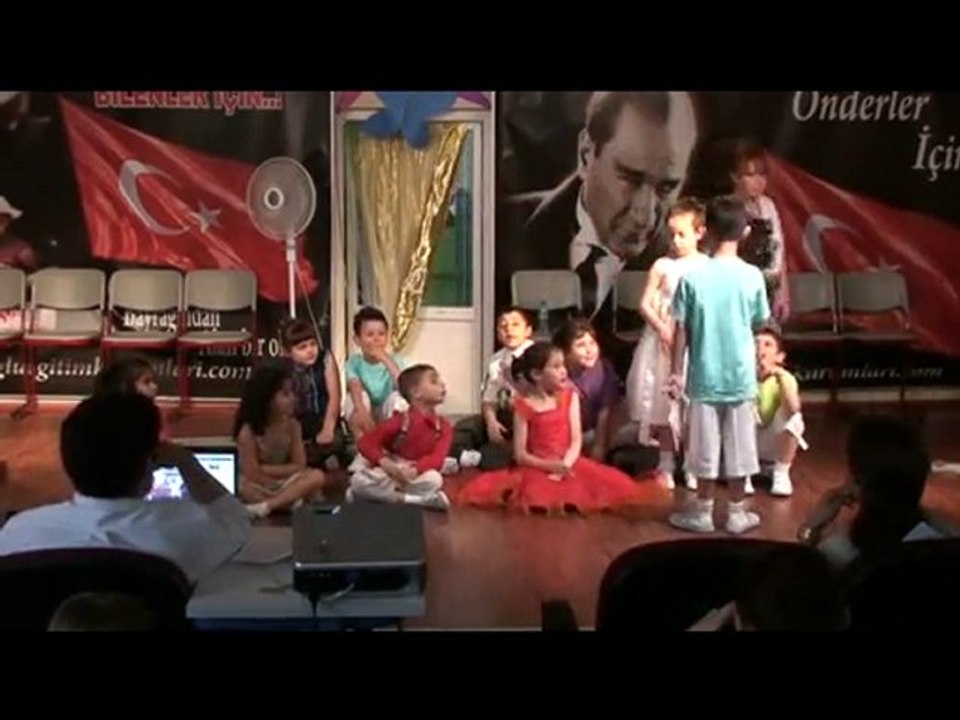 ilköğretim-okulu-1.sınıf-okuma-bayramı-3