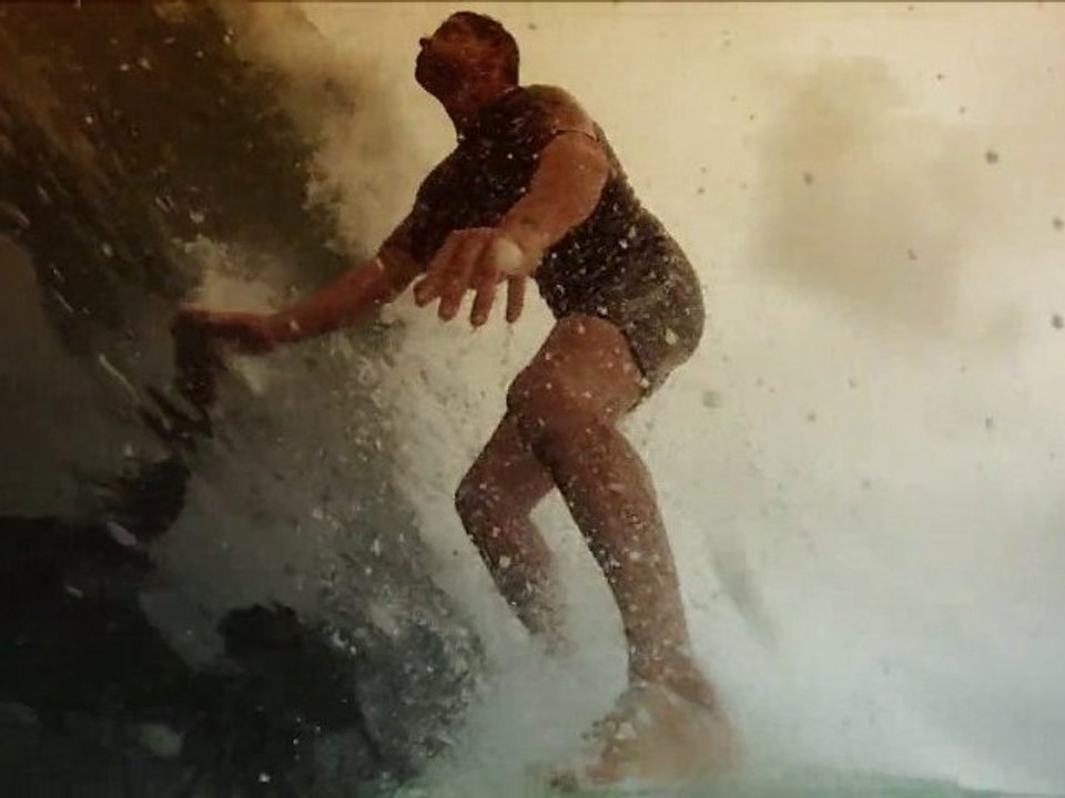 SURF VIDEOCREATION. Self Portrait