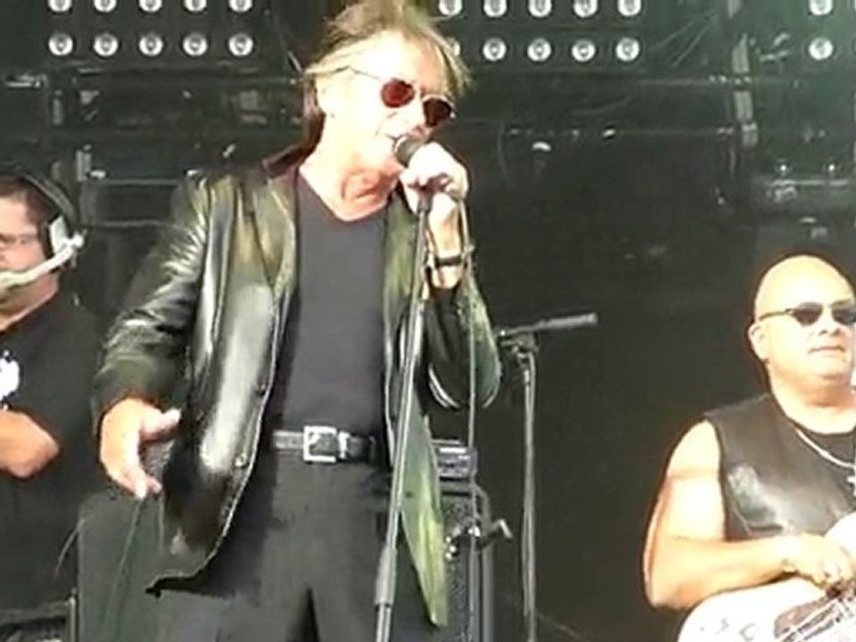 Jacques Dutronc à la Fête de l'humanité " L' opportuniste "