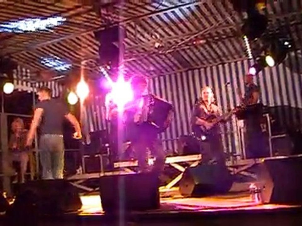 manau tout le monde a besoin de tout le monde malaunay