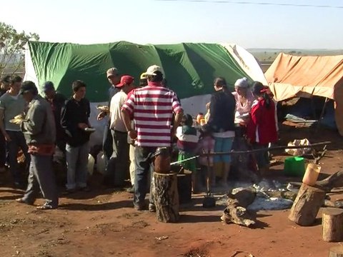 Le maïs transgénique divise au Paraguay