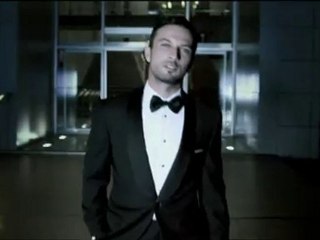 TARKAN   "  ÖP "  sarkisina cektigi Orjinal video klip