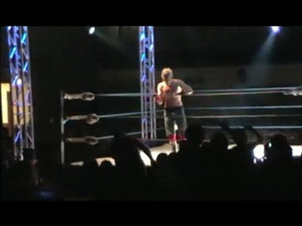 Striker vs Randy "The Snake" Plissken