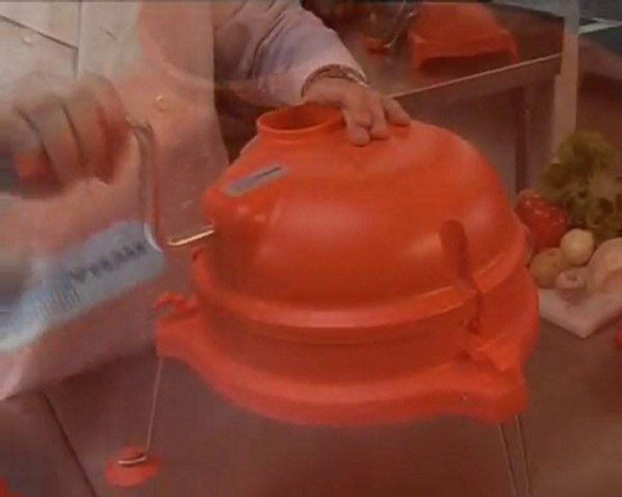 Démonstration des coupe-légumes Dynacube et Dynacoupe