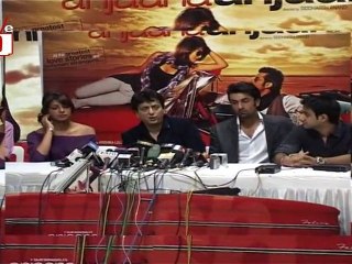 Ranbir Kapoor Plays Raajneeti In Public!!