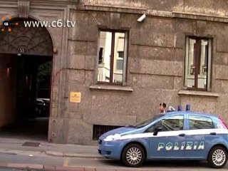 Atto vandalico contro la sede della Cairo Editore