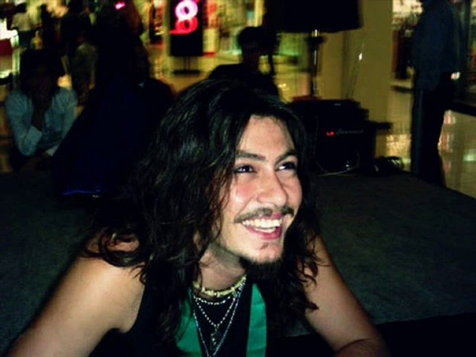 Barış Akarsu Ben Seni Sevdiğimi Da Dünyalara 2010-Yeni !