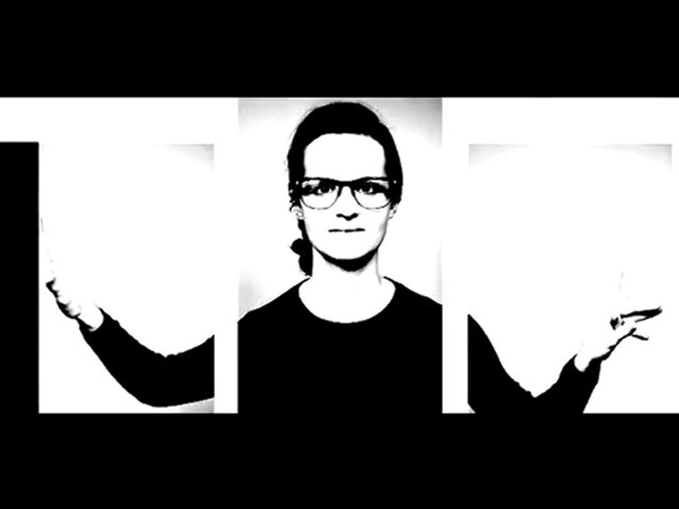 trifold2