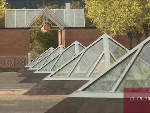 VUES SUR L'ACTU du 21 septembre 2010