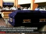 Autoridades mexicanas recuperan cadáveres de 8 policías se