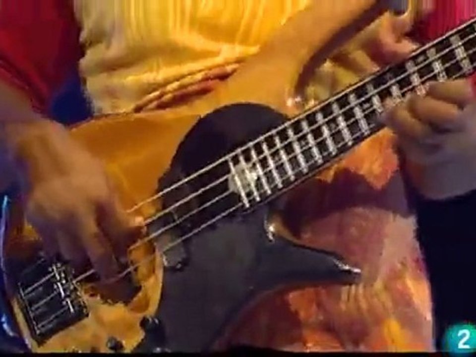 Stanley Clark& Marcus Miller & Victor Wooten - Beat It