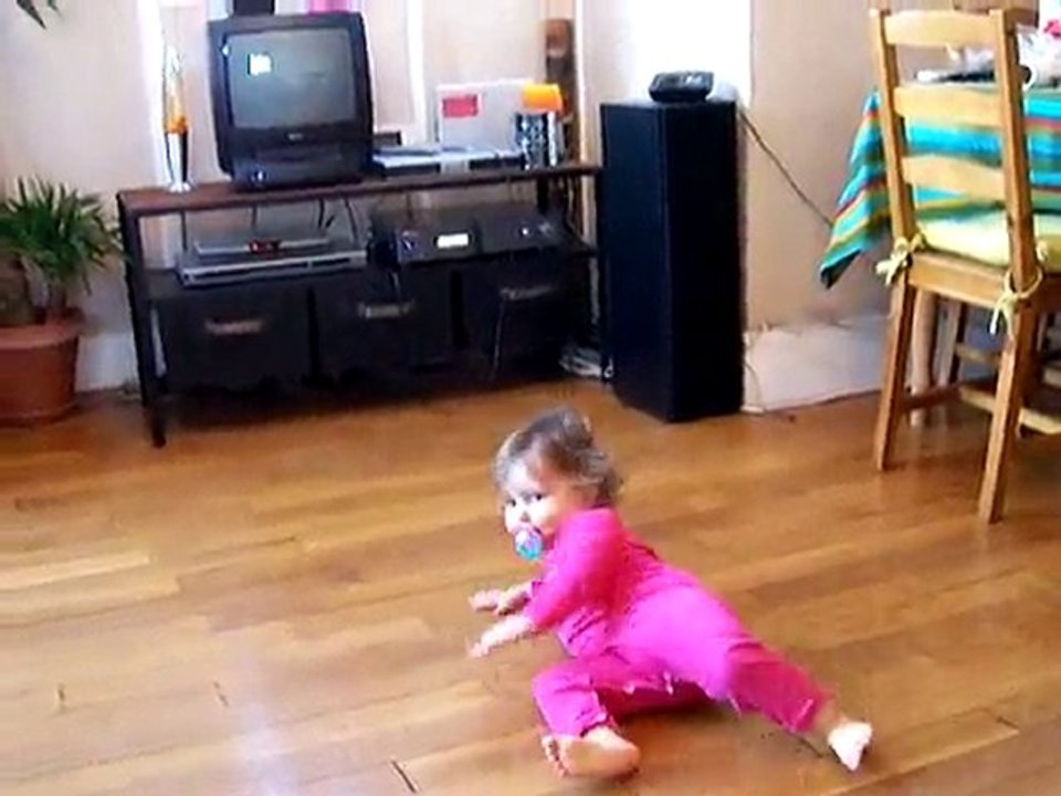 Moi, Marie, 17 mois, je danse sur John Coltrane