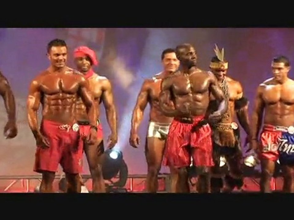 Wbff Pro Fitness Model Micah Lacerte -Wizard of OZ Tinman