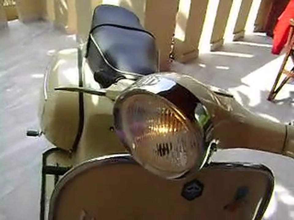 Vespa bajaj Kick starting!!!!!!!