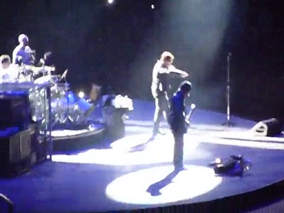 Bono introducing the band