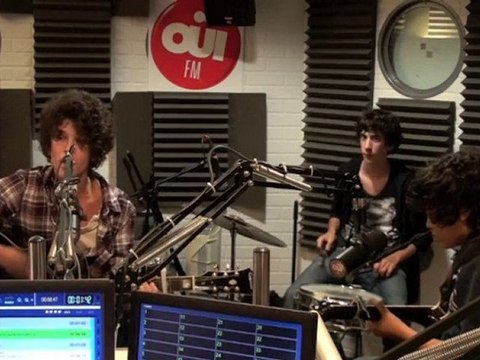 Cheers - Oasis Cover - Session Acoustique OÜI FM