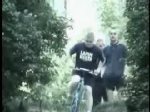 Chute Violente En Vélo