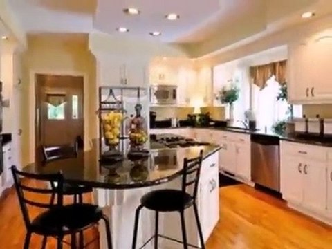 Homes for Sale - 929 Fox Glen Dr - Saint Charles, IL 60174 -