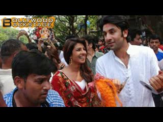 Ranbir Kapoor Does Ganpati Visarjan