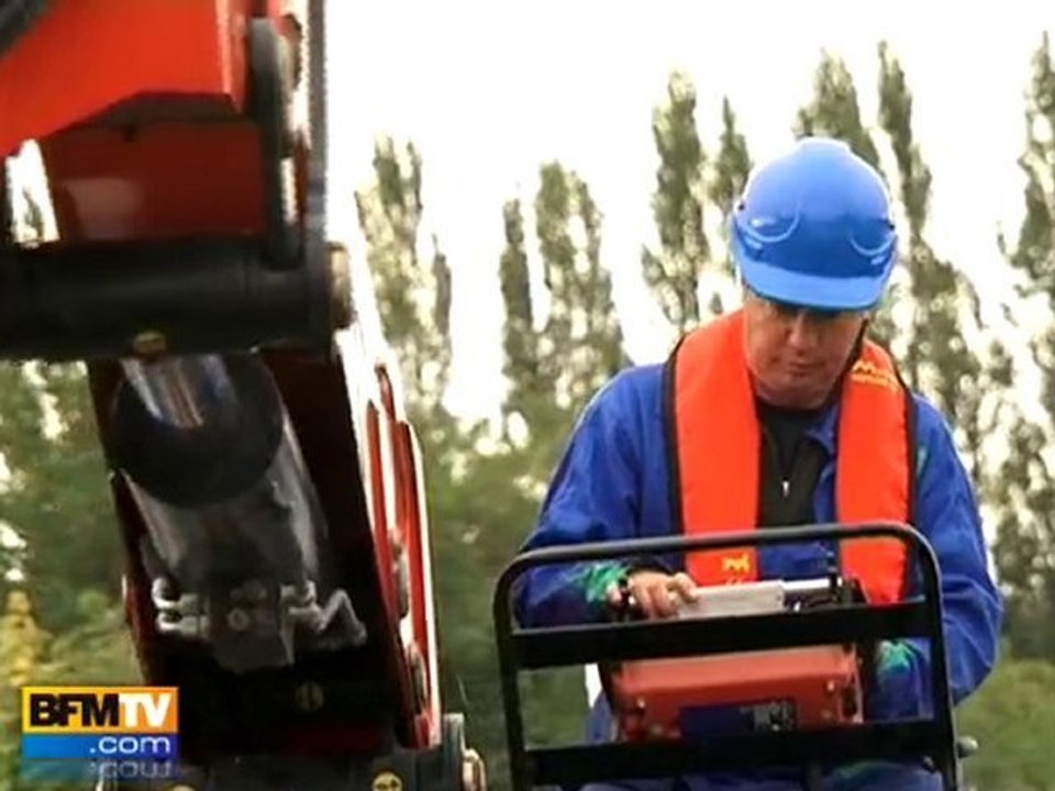 Pêche aux épaves de voitures dans la Deûle