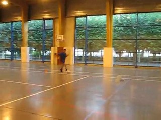 Section sportive football dribble et tir vidéo