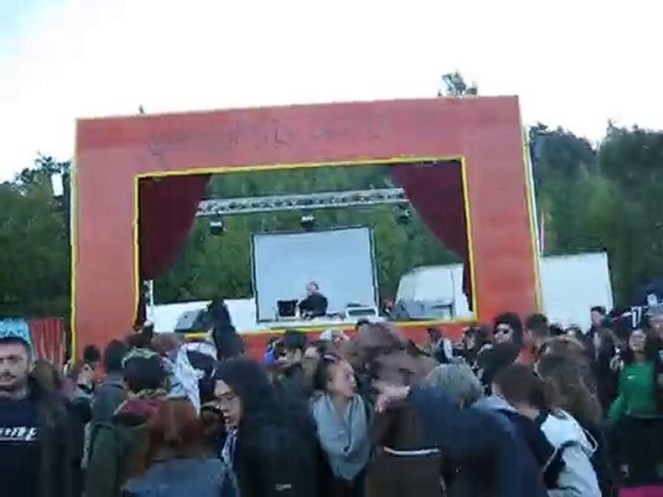 Voizin @ teuf La grande parade des guignoles n°4 le 18.09.10