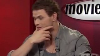 The Twilight Saga Eclips - Moviefone Unscripted - Interview