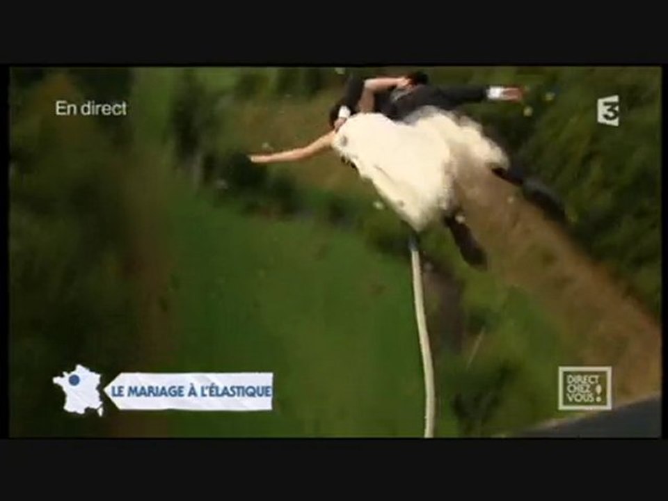 mariés à l'élastic -Saut à l'élastique - pont de la Sarthe