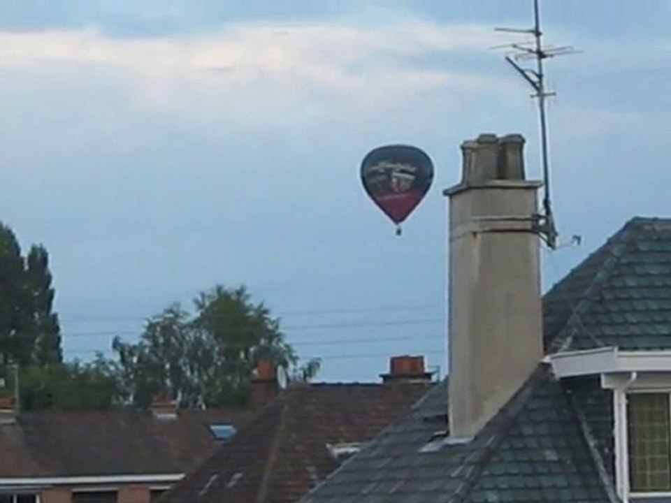 montgolfiere au dessus de cuincy