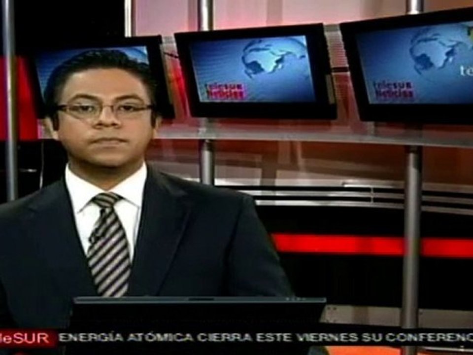 Colombia alcanzará paz por la razón o la fuerza: Santos