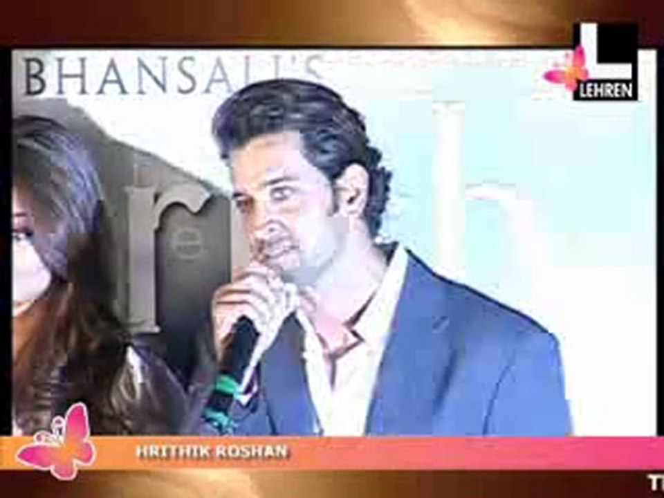 Hrithik-AshUnveilFirstLookOf 'Guzaarish'