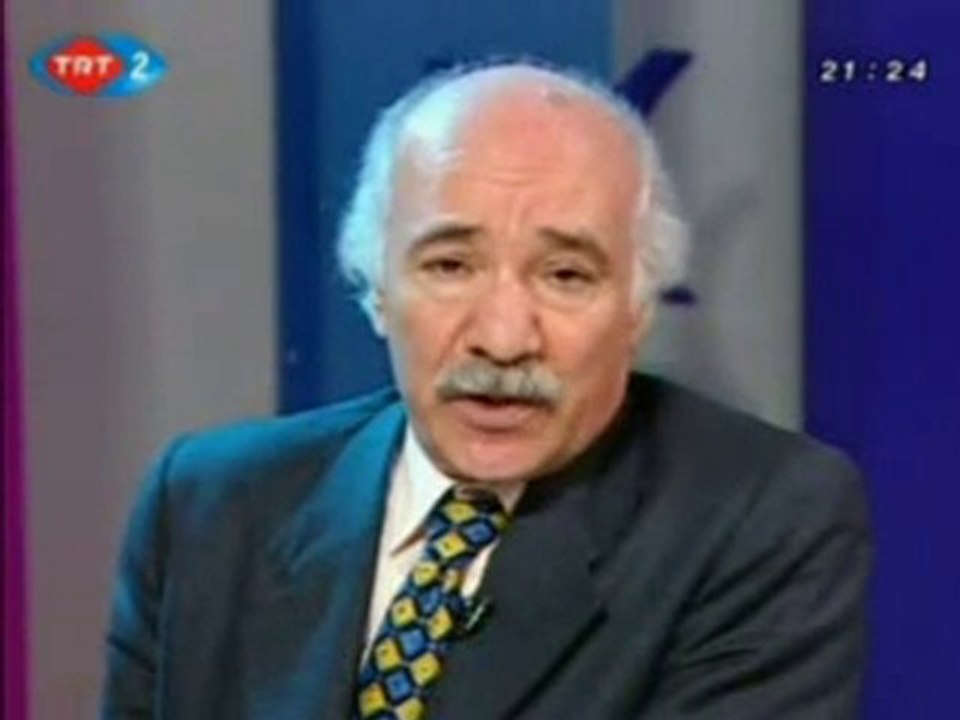 Muzaffer Sarısözen - Biyografi