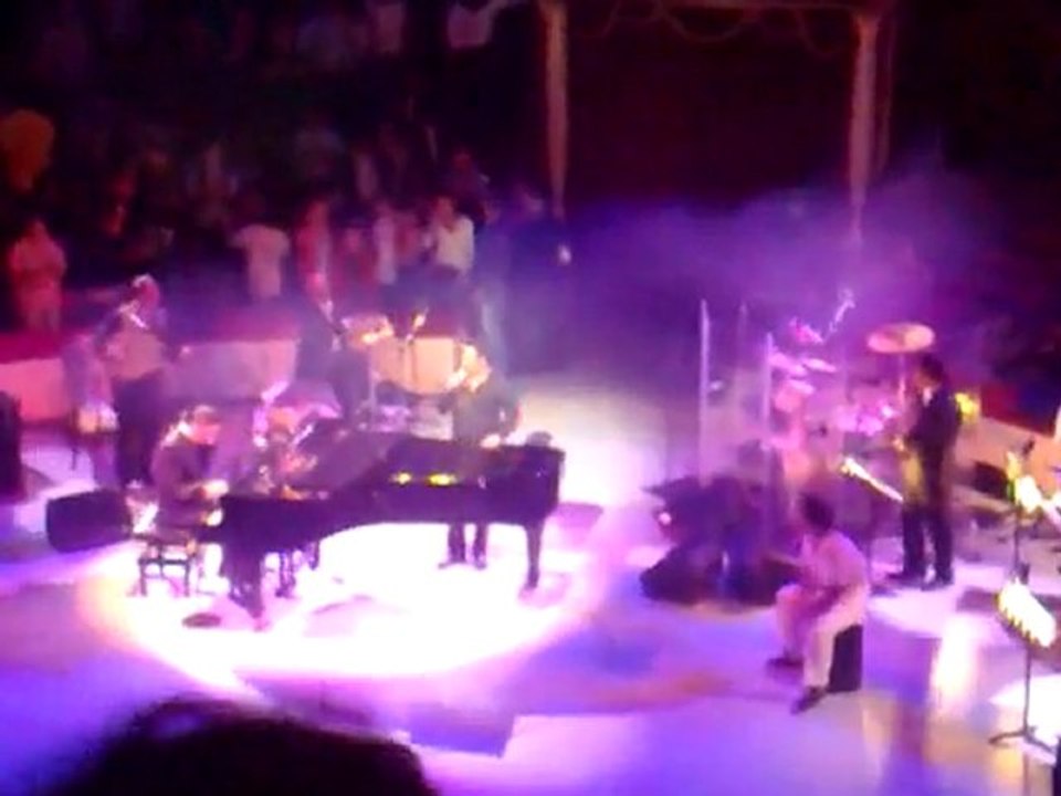 Khaled au cirque d´hiver bouglione -rouhi ya wahrane-