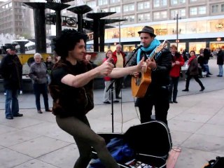 J82 - Ragga Papa version enterrement de vie de jeune garcon!