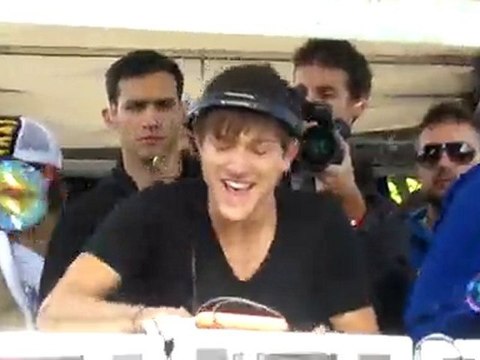 QUENTIN MOSIMANN - 25 09 10 -TECHNO PARADE 2010 PARIS